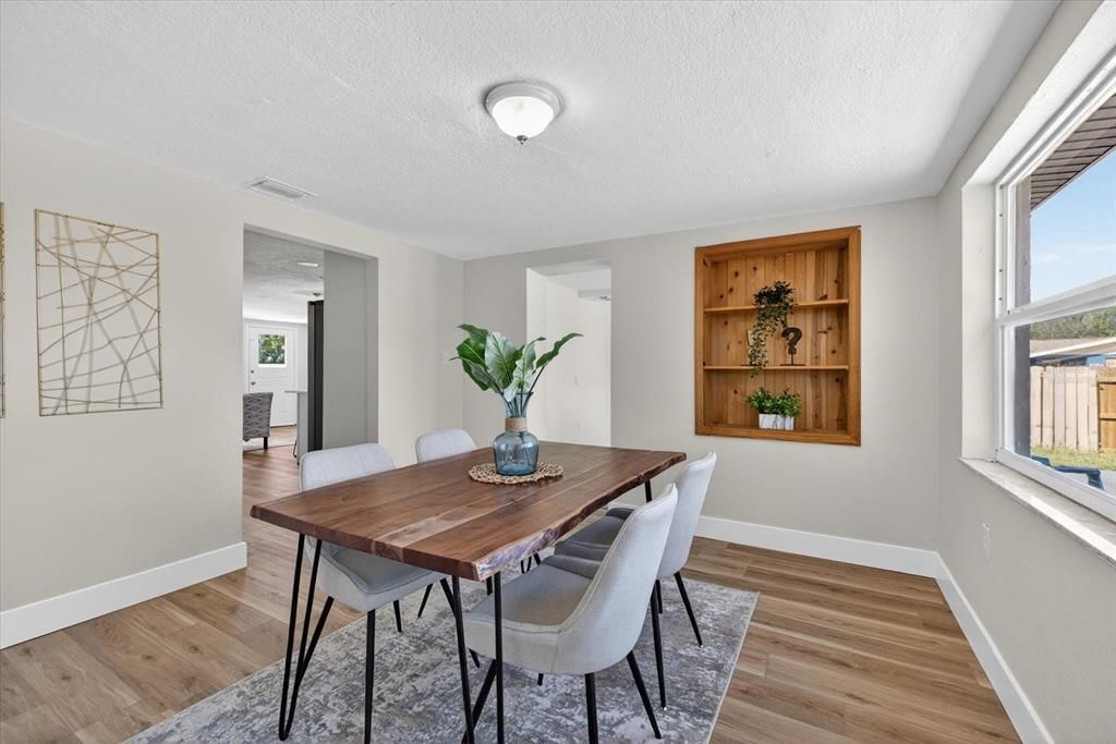Active With Contract: $299,999 (4 beds, 2 baths, 1620 Square Feet)