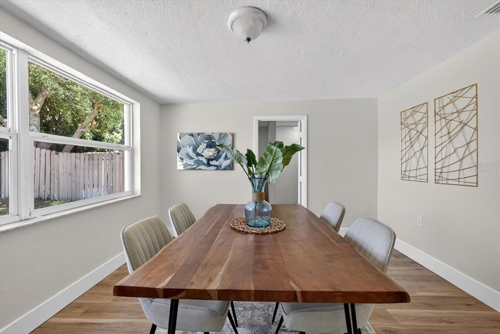 Active With Contract: $299,999 (4 beds, 2 baths, 1620 Square Feet)