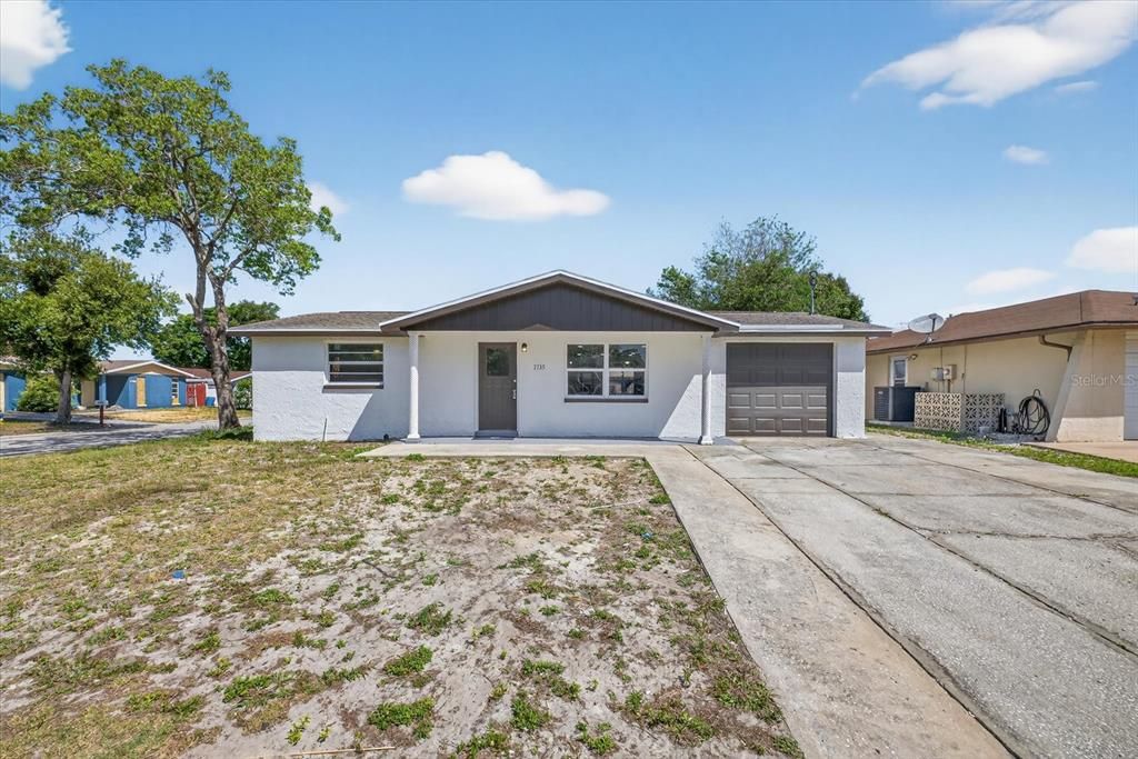 Active With Contract: $299,999 (4 beds, 2 baths, 1620 Square Feet)