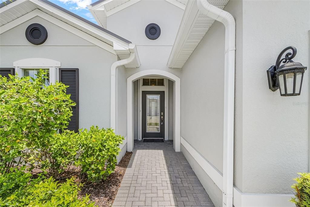 En Venta: $639,900 (3 camas, 3 baños, 2267 Pies cuadrados)