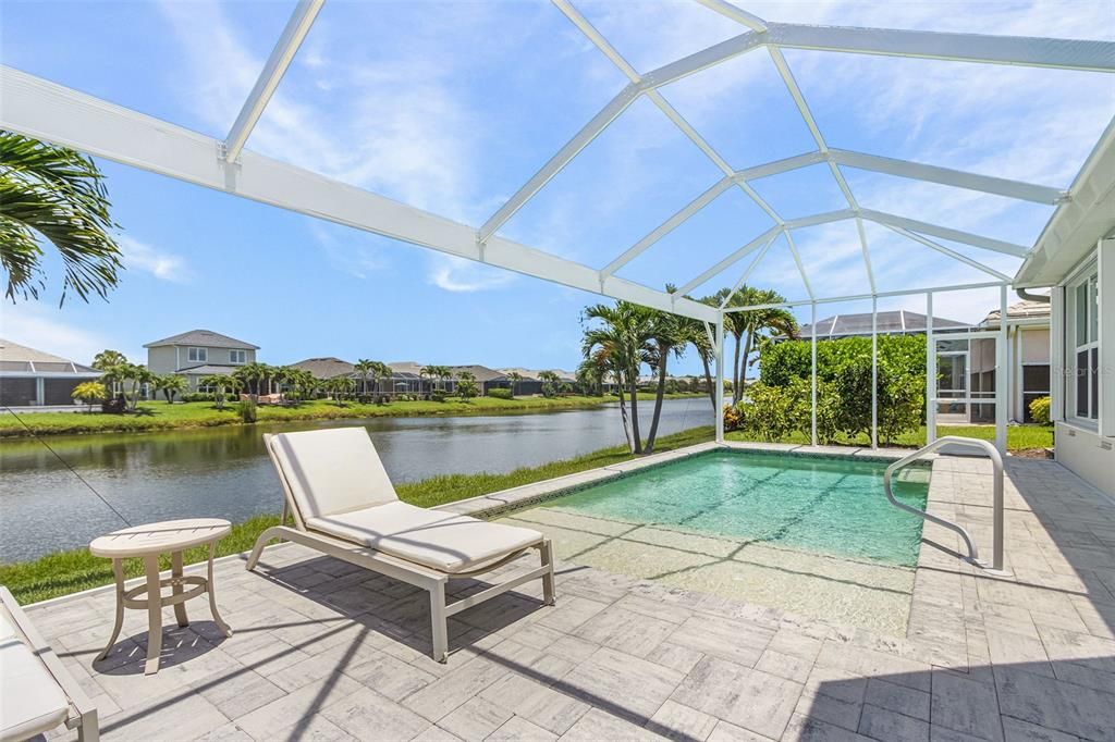 En Venta: $639,900 (3 camas, 3 baños, 2267 Pies cuadrados)