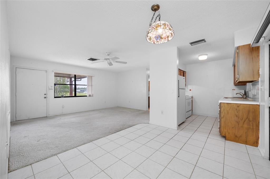 En Venta: $183,000 (2 camas, 2 baños, 1080 Pies cuadrados)