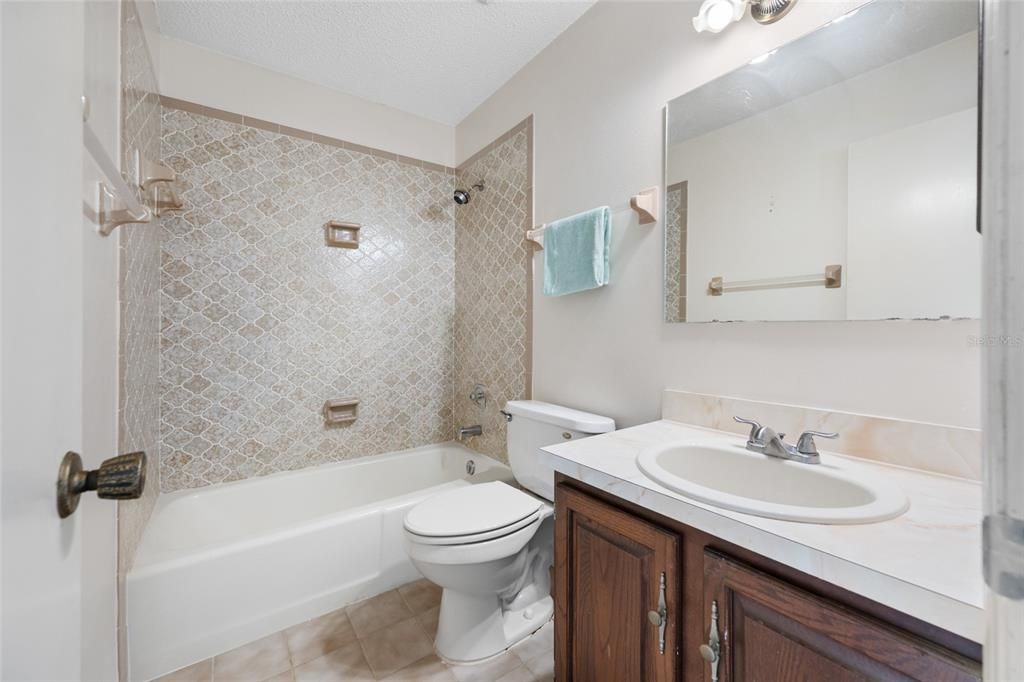 En Venta: $183,000 (2 camas, 2 baños, 1080 Pies cuadrados)