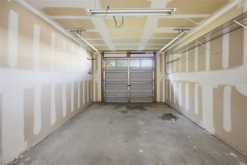 For Sale: $325,000 (0 beds, 0 baths, 1054 Square Feet)