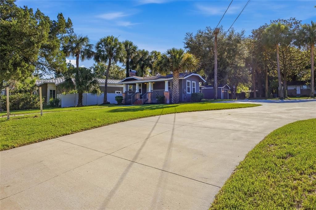 For Sale: $325,000 (0 beds, 0 baths, 1054 Square Feet)