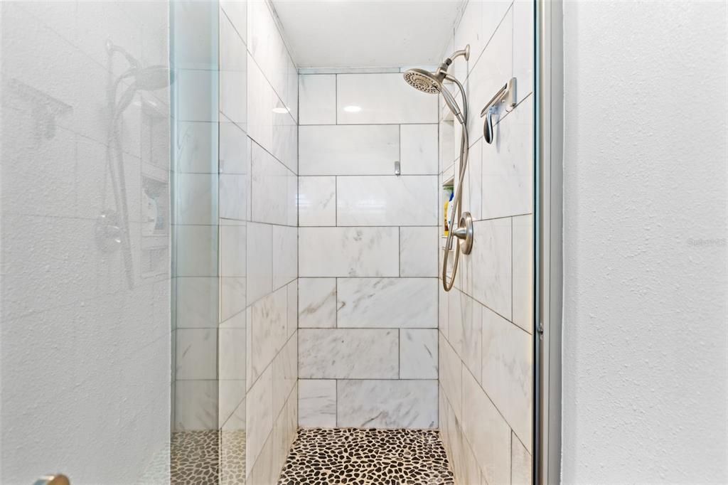 В аренду: $3,350 (3 спален, 2 ванн, 1706 Квадратных фут)