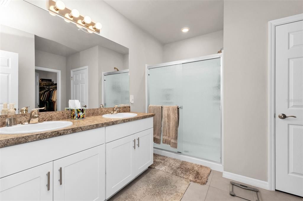For Sale: $325,000 (4 beds, 2 baths, 1791 Square Feet)