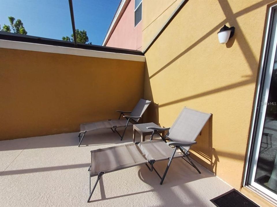 For Sale: $245,000 (2 beds, 2 baths, 1161 Square Feet)