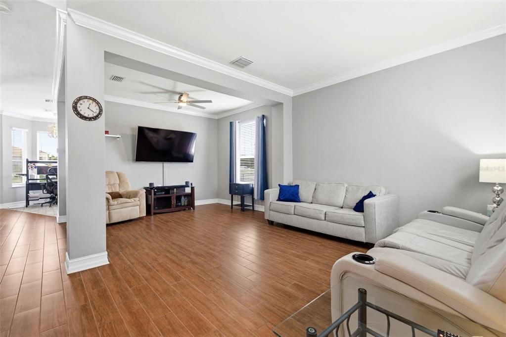 For Sale: $459,900 (4 beds, 2 baths, 2408 Square Feet)