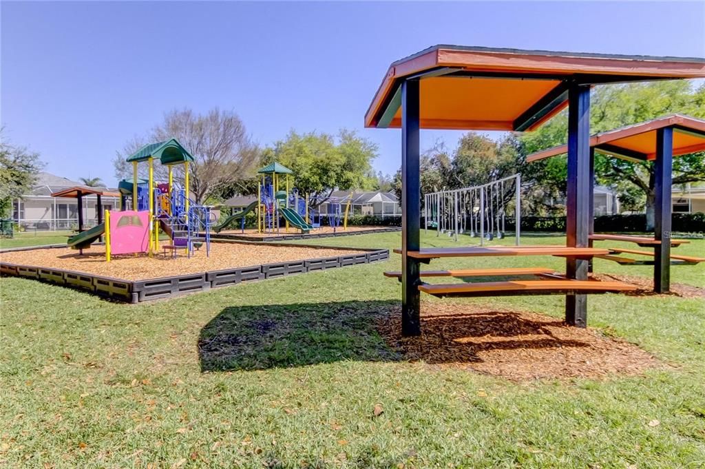 For Sale: $459,900 (4 beds, 2 baths, 2408 Square Feet)