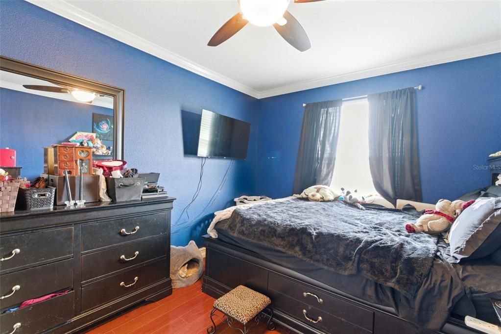 For Sale: $459,900 (4 beds, 2 baths, 2408 Square Feet)