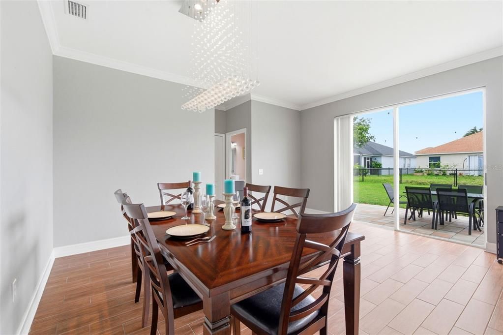 For Sale: $459,900 (4 beds, 2 baths, 2408 Square Feet)