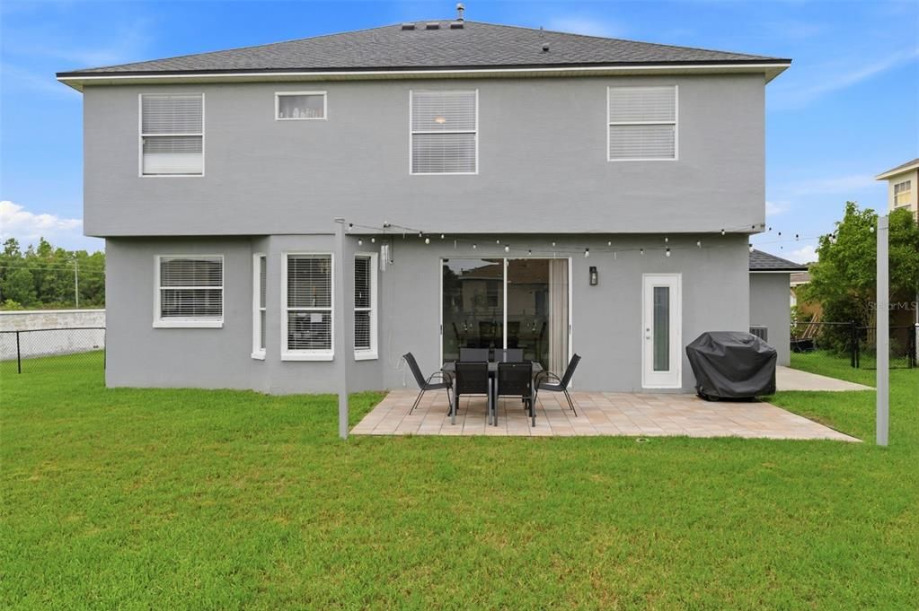 For Sale: $459,900 (4 beds, 2 baths, 2408 Square Feet)