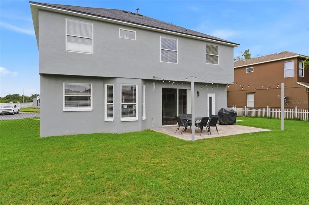 For Sale: $459,900 (4 beds, 2 baths, 2408 Square Feet)