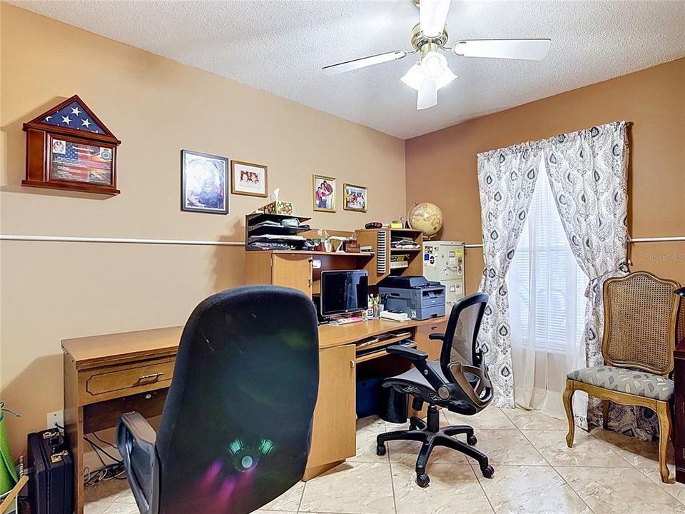 For Sale: $405,000 (3 beds, 2 baths, 1492 Square Feet)