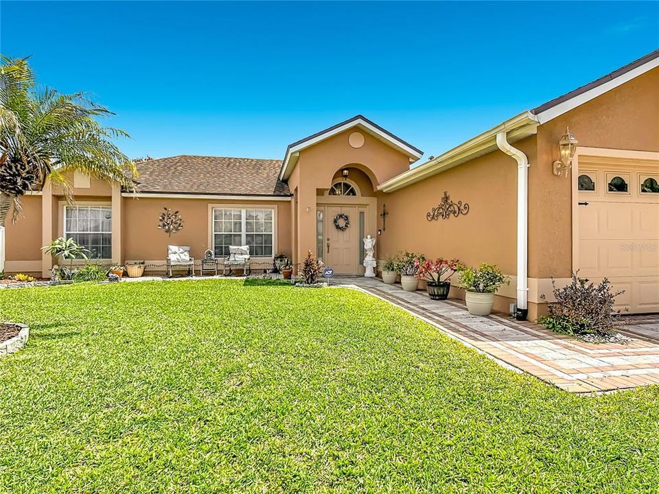 For Sale: $405,000 (3 beds, 2 baths, 1492 Square Feet)