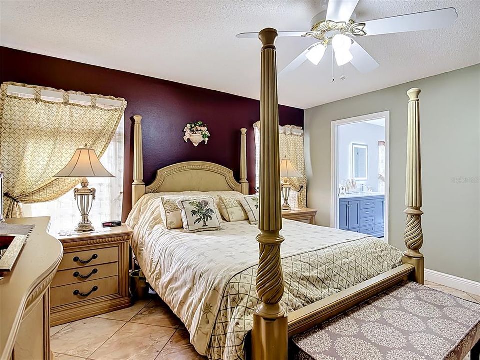 For Sale: $405,000 (3 beds, 2 baths, 1492 Square Feet)