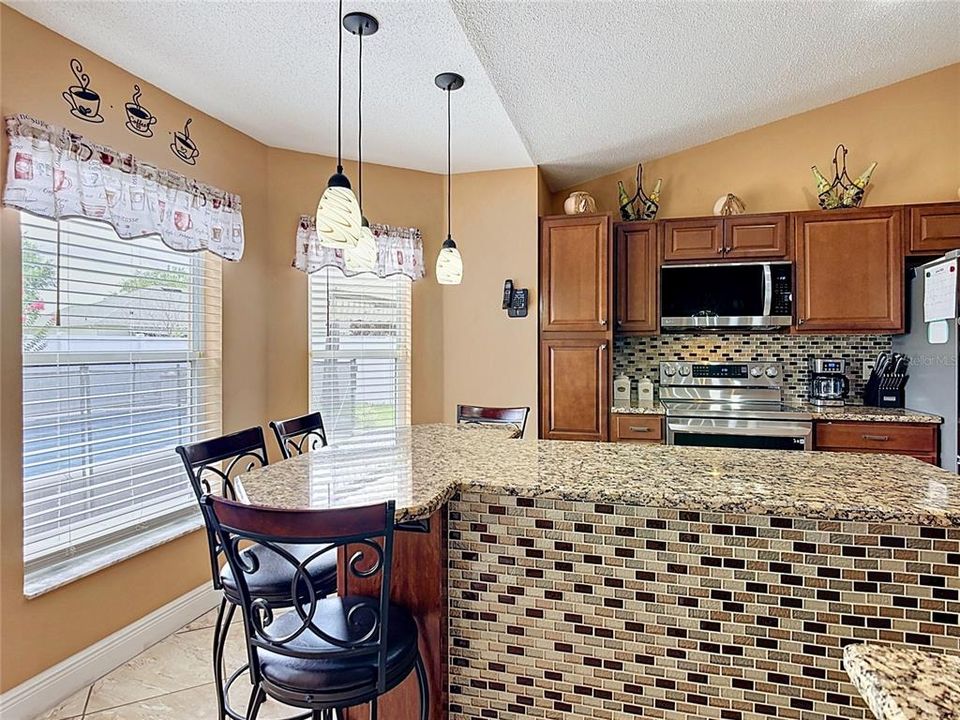 For Sale: $405,000 (3 beds, 2 baths, 1492 Square Feet)