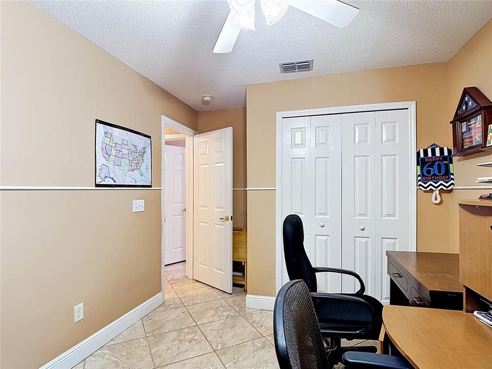 For Sale: $405,000 (3 beds, 2 baths, 1492 Square Feet)
