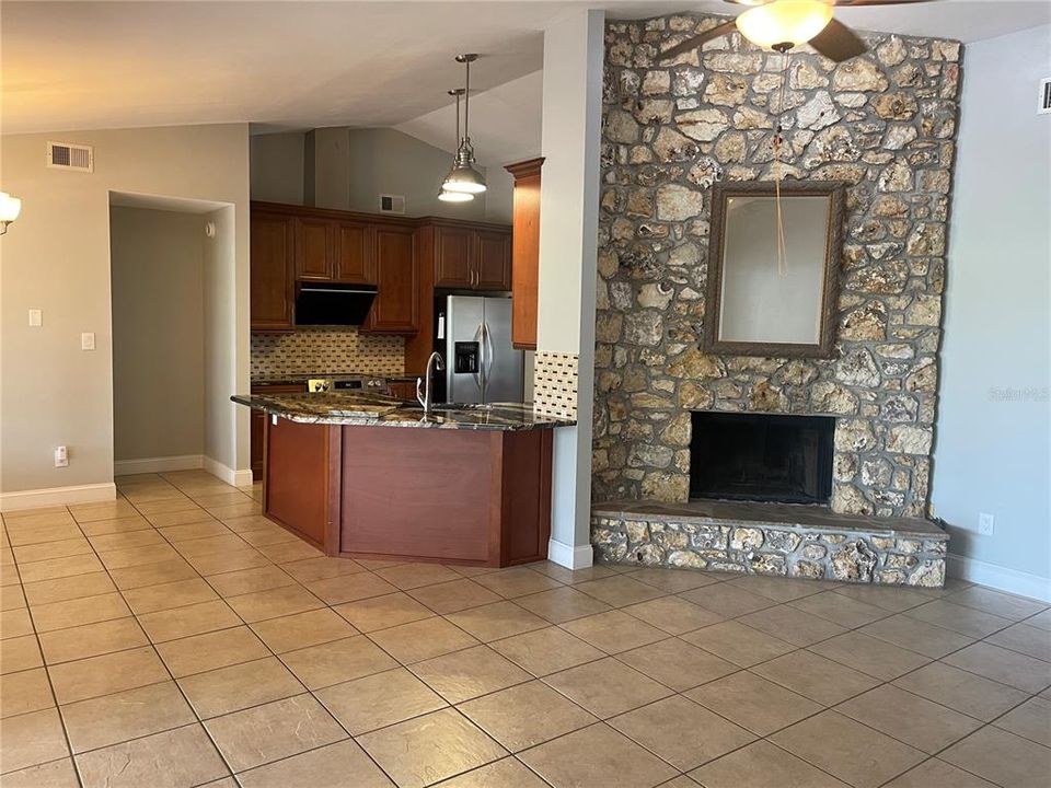 For Sale: $565,900 (3 beds, 2 baths, 1986 Square Feet)