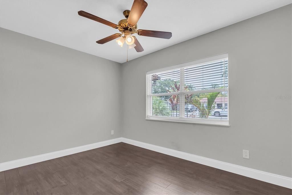 For Sale: $525,000 (4 beds, 2 baths, 1772 Square Feet)