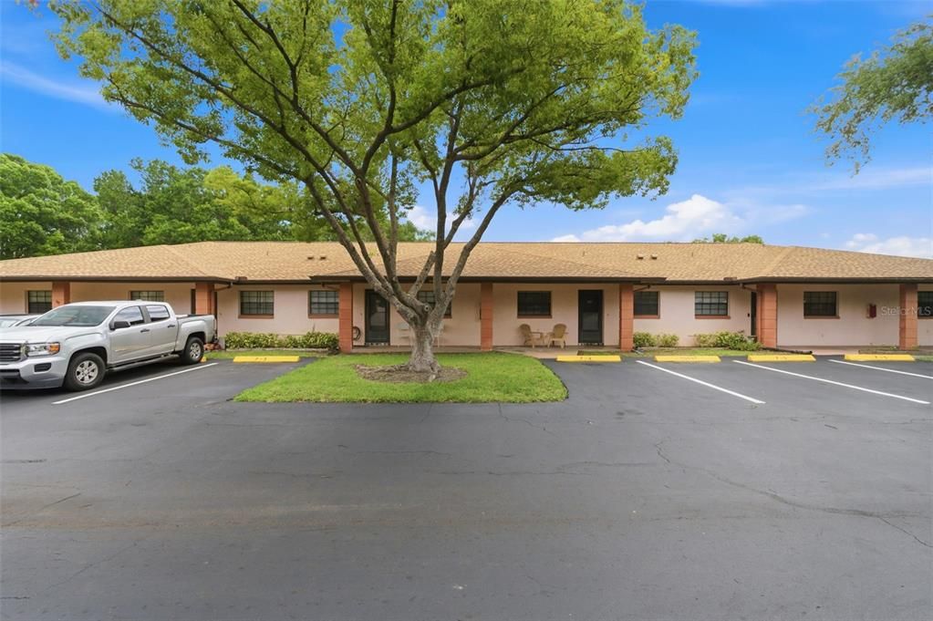 For Sale: $159,900 (2 beds, 2 baths, 1110 Square Feet)