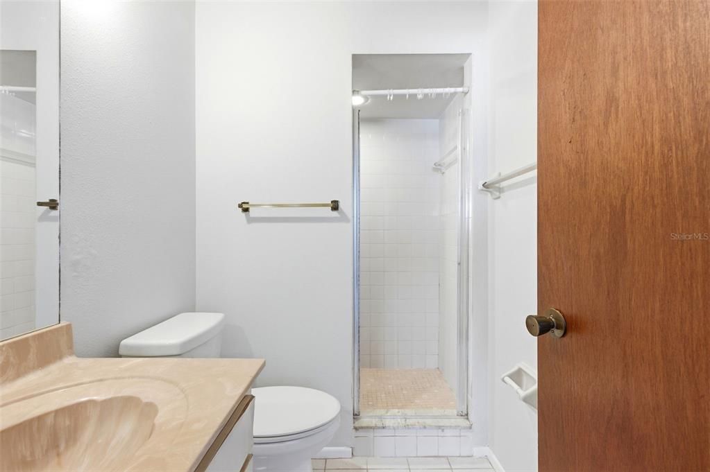 For Sale: $159,900 (2 beds, 2 baths, 1110 Square Feet)