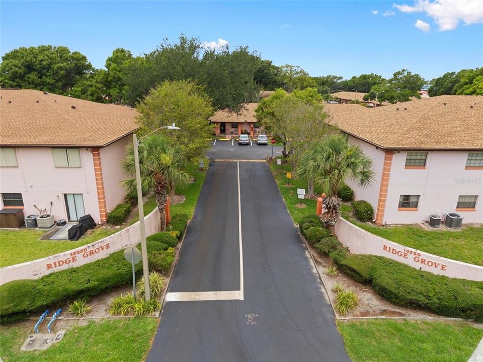For Sale: $159,900 (2 beds, 2 baths, 1110 Square Feet)