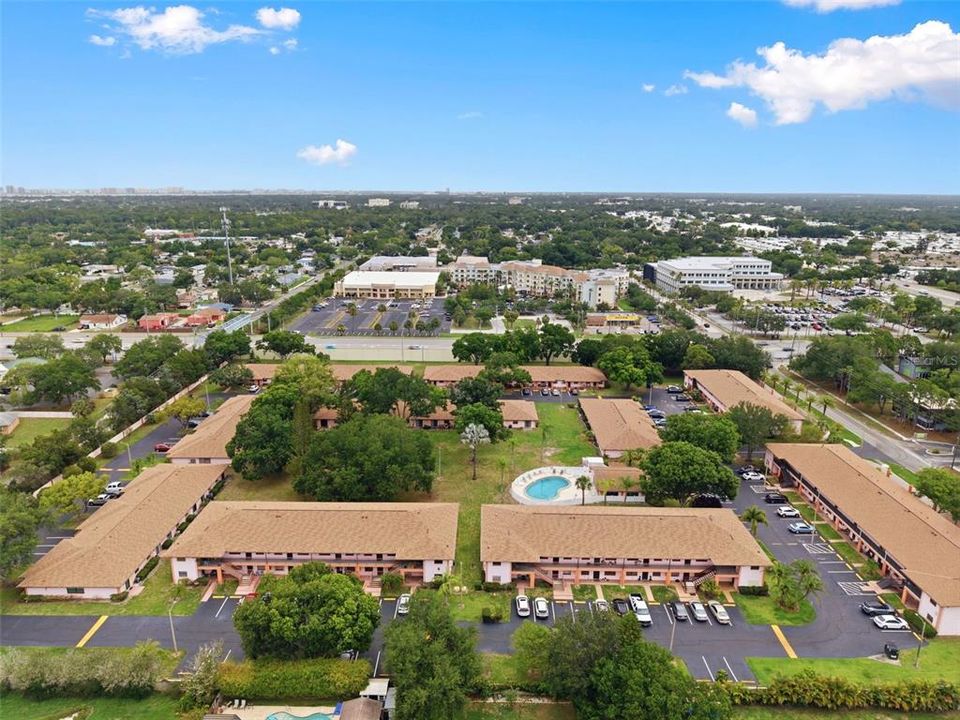 For Sale: $159,900 (2 beds, 2 baths, 1110 Square Feet)