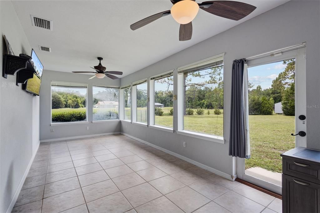 For Sale: $359,950 (3 beds, 2 baths, 1873 Square Feet)