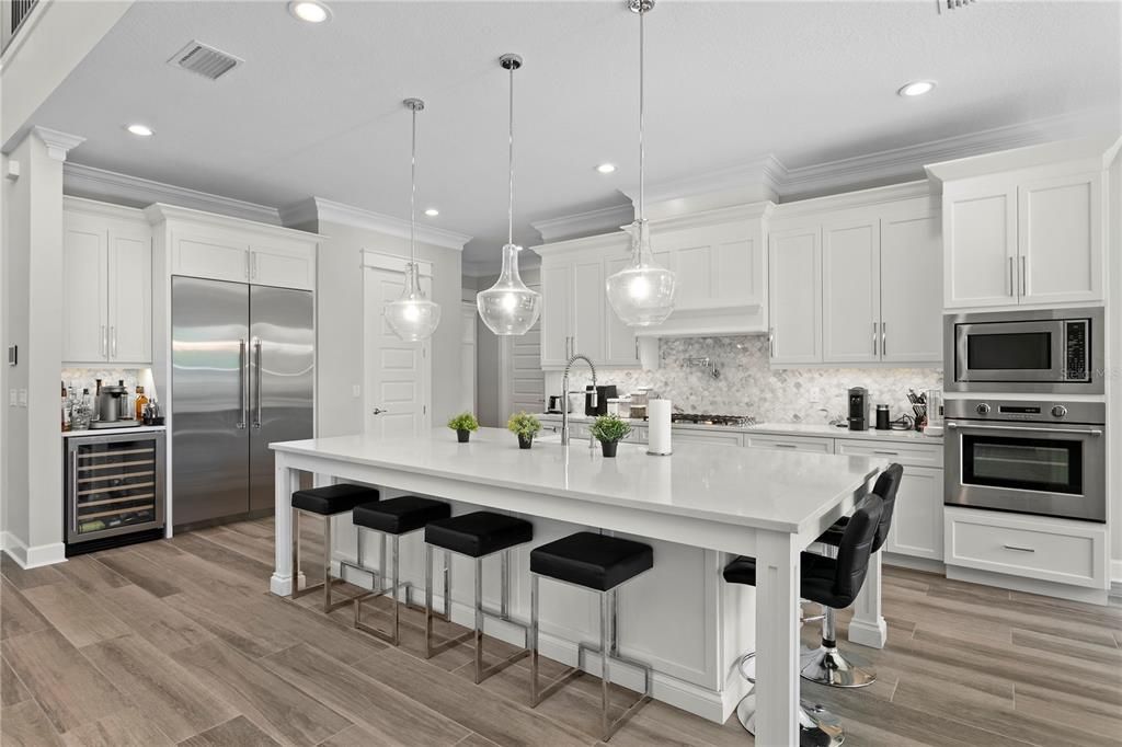 For Rent: $15,000 (5 beds, 5 baths, 4117 Square Feet)