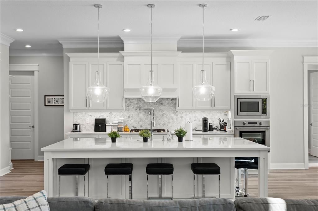 For Rent: $15,000 (5 beds, 5 baths, 4117 Square Feet)