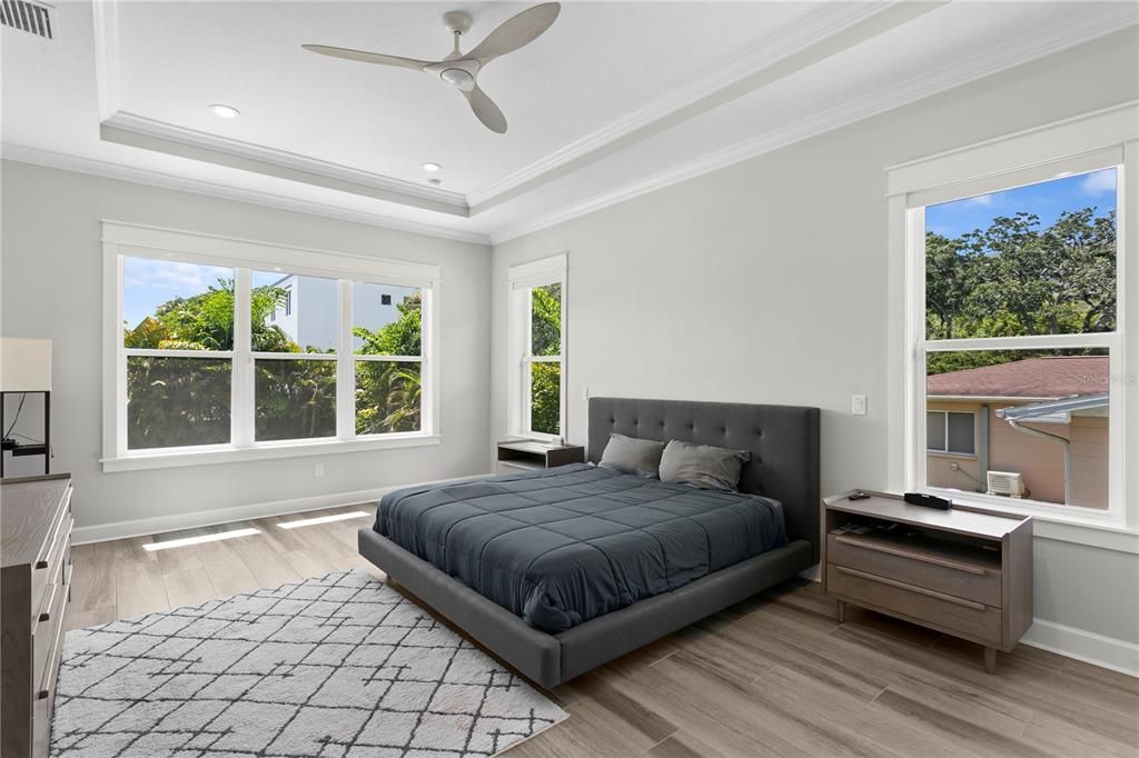 For Rent: $15,000 (5 beds, 5 baths, 4117 Square Feet)