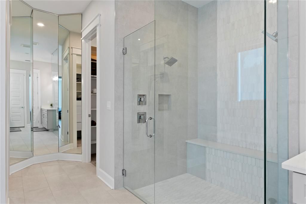 For Rent: $15,000 (5 beds, 5 baths, 4117 Square Feet)