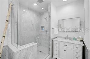 For Rent: $3,900 (3 beds, 3 baths, 2055 Square Feet)