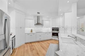 For Rent: $3,900 (3 beds, 3 baths, 2055 Square Feet)
