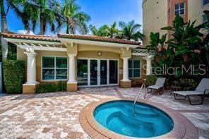 For Rent: $3,900 (3 beds, 3 baths, 2055 Square Feet)