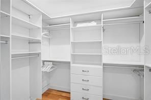 For Rent: $3,900 (3 beds, 3 baths, 2055 Square Feet)