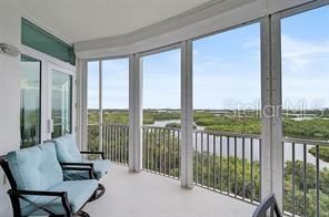 For Rent: $3,900 (3 beds, 3 baths, 2055 Square Feet)