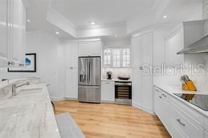 For Rent: $3,900 (3 beds, 3 baths, 2055 Square Feet)