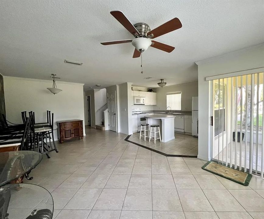 For Rent: $2,250 (4 beds, 3 baths, 1873 Square Feet)