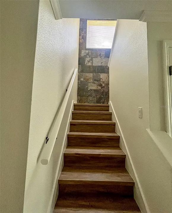 For Rent: $2,250 (4 beds, 3 baths, 1873 Square Feet)