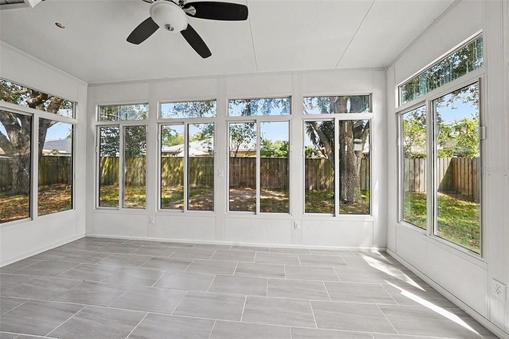 For Sale: $374,900 (4 beds, 2 baths, 1470 Square Feet)