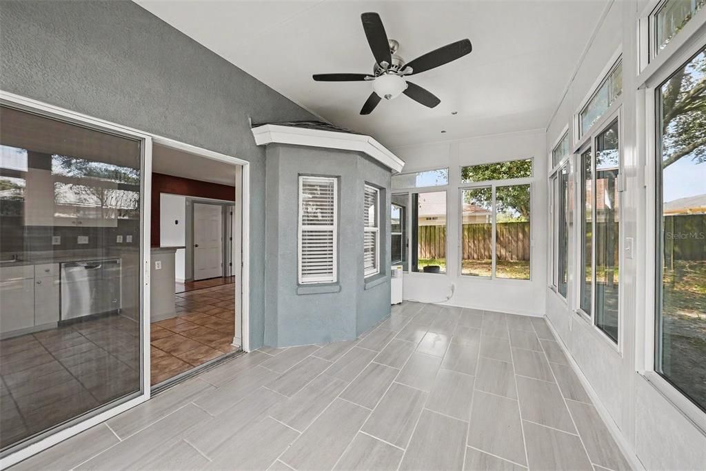 For Sale: $374,900 (4 beds, 2 baths, 1470 Square Feet)