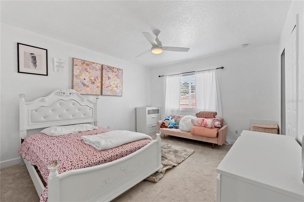 En Venta: $750,000 (4 camas, 2 baños, 2907 Pies cuadrados)