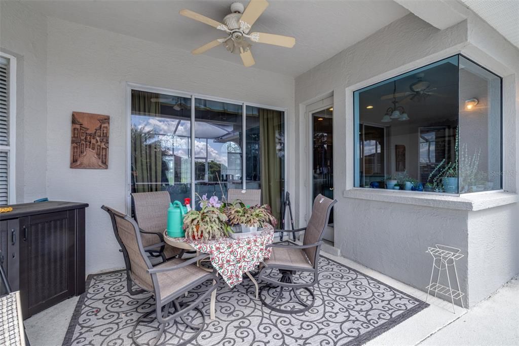 En Venta: $435,000 (4 camas, 3 baños, 2418 Pies cuadrados)