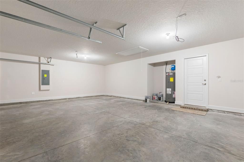 En Venta: $370,900 (4 camas, 3 baños, 2265 Pies cuadrados)