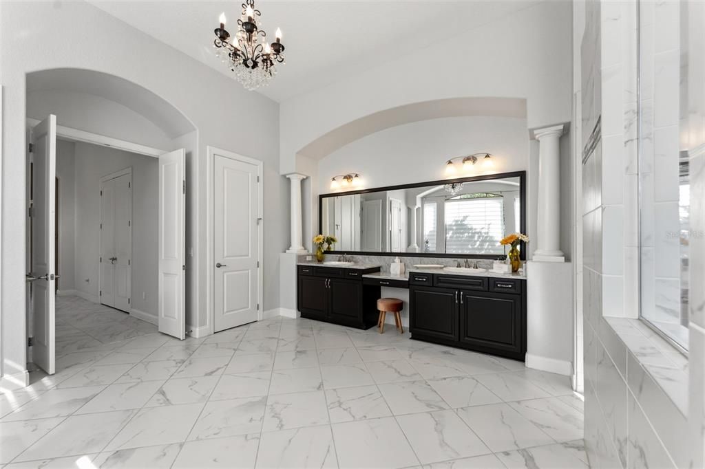 En Venta: $3,290,000 (5 camas, 6 baños, 7058 Pies cuadrados)