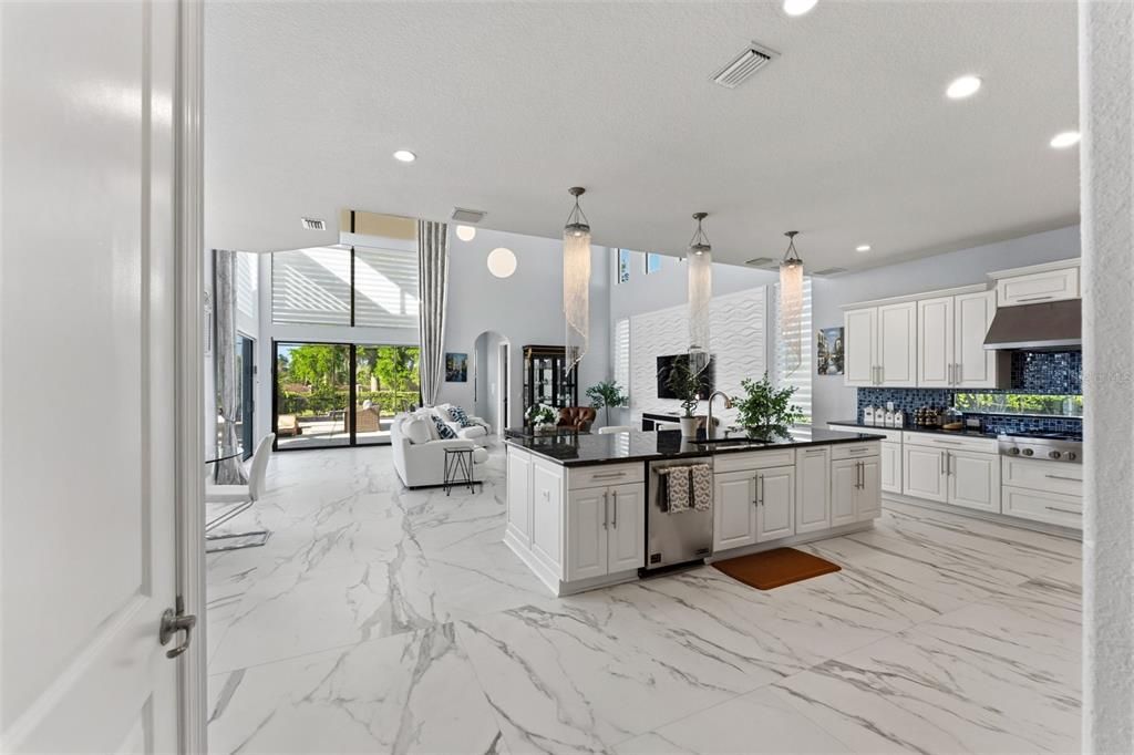 En Venta: $3,290,000 (5 camas, 6 baños, 7058 Pies cuadrados)