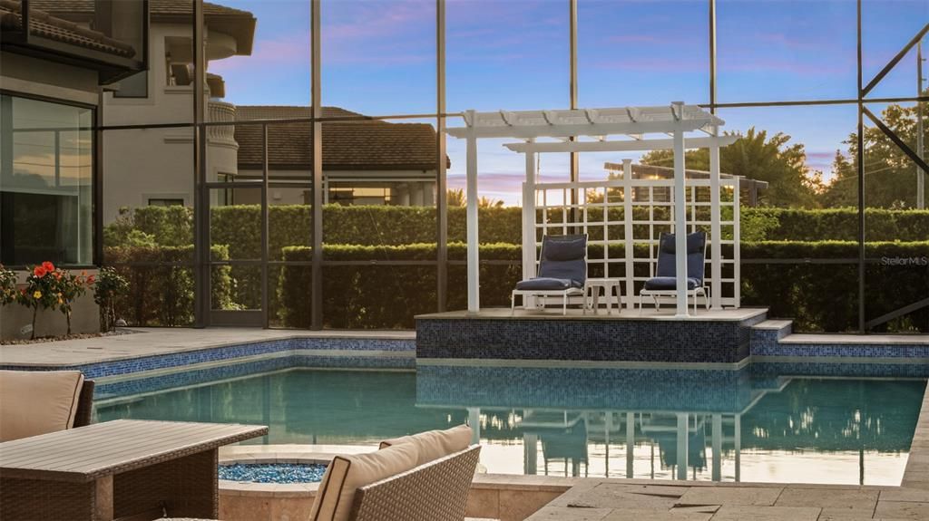 En Venta: $3,290,000 (5 camas, 6 baños, 7058 Pies cuadrados)